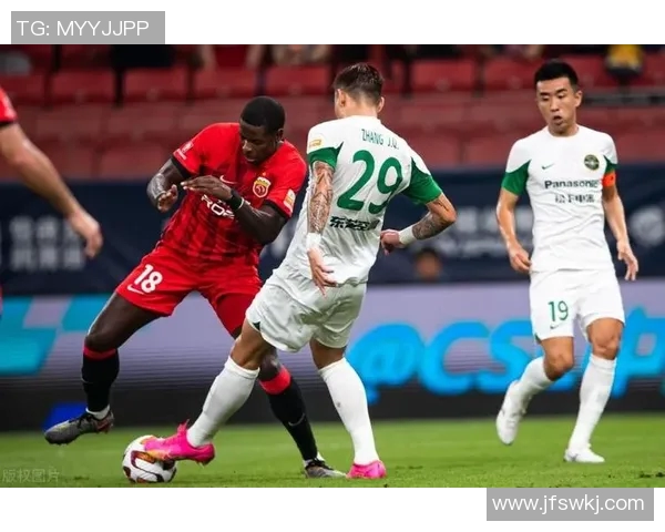 深入分析V5战队的盯防策略与战术执行细节实时新闻